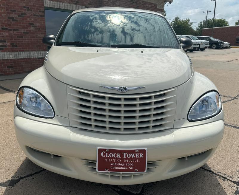 2004 Chrysler PT Cruiser Image 4