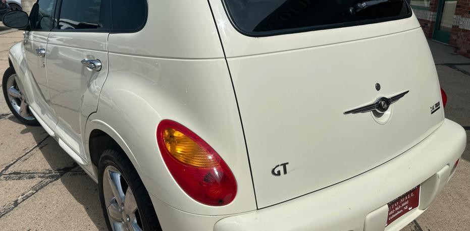 2004 Chrysler PT Cruiser Image 8