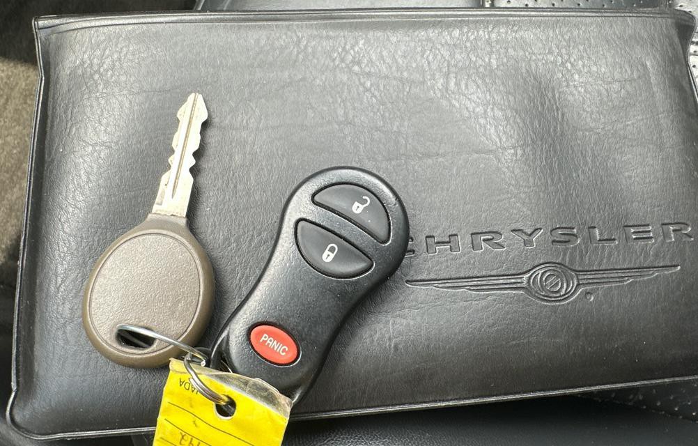 2004 Chrysler PT Cruiser Image 25