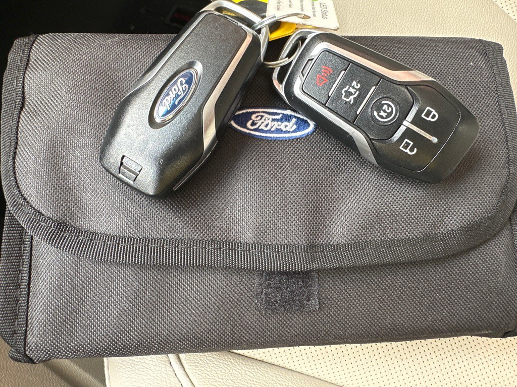 2015 Ford Edge Image 27