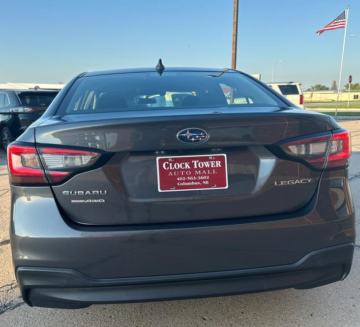 2022 Subaru Legacy Image 8