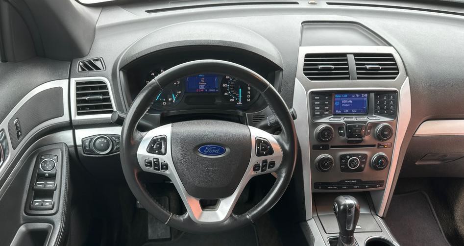 2013 Ford Explorer Image 13