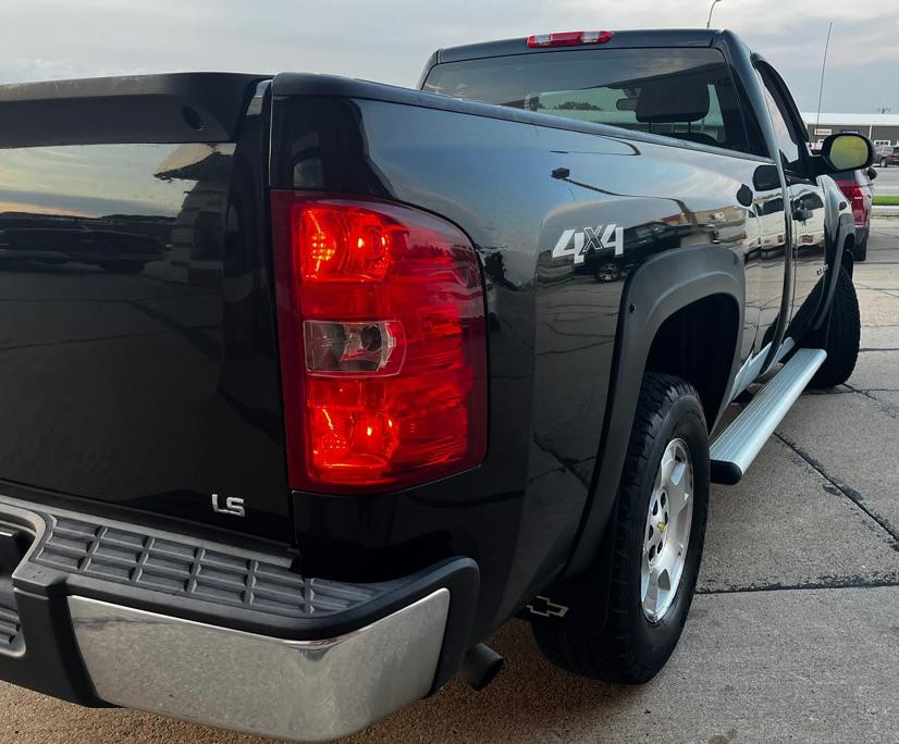 2011 Chevrolet Silverado 1500 Image 5