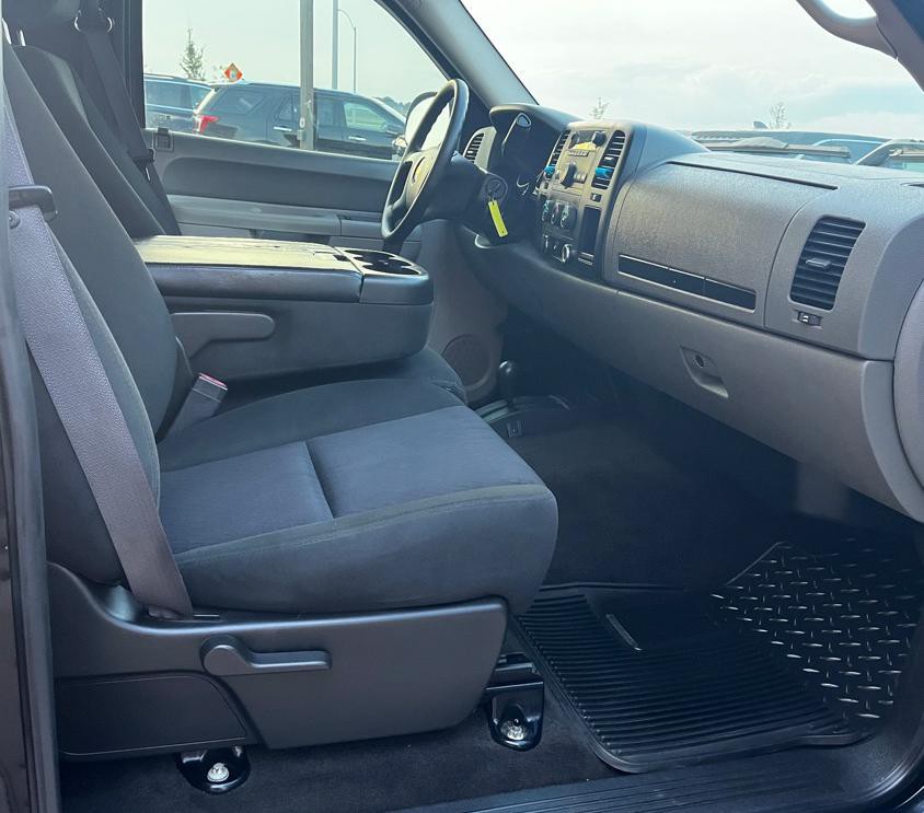 2011 Chevrolet Silverado 1500 Image 12