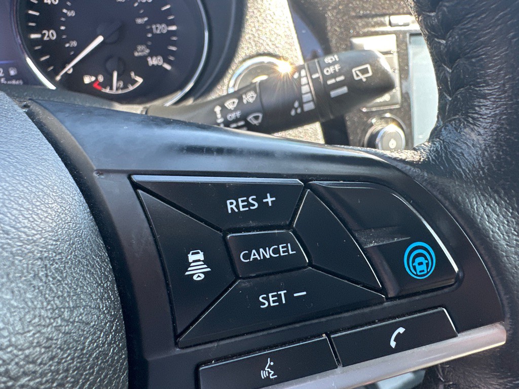 2020 Nissan Rogue Image 18