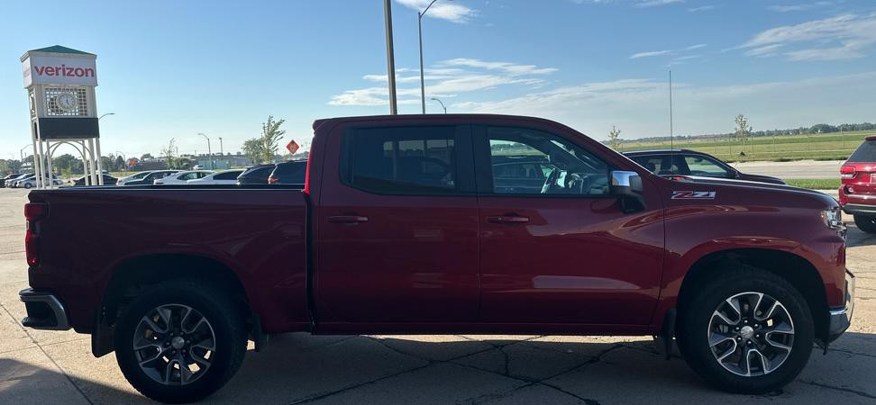 2021 Chevrolet Silverado 1500 Image 3