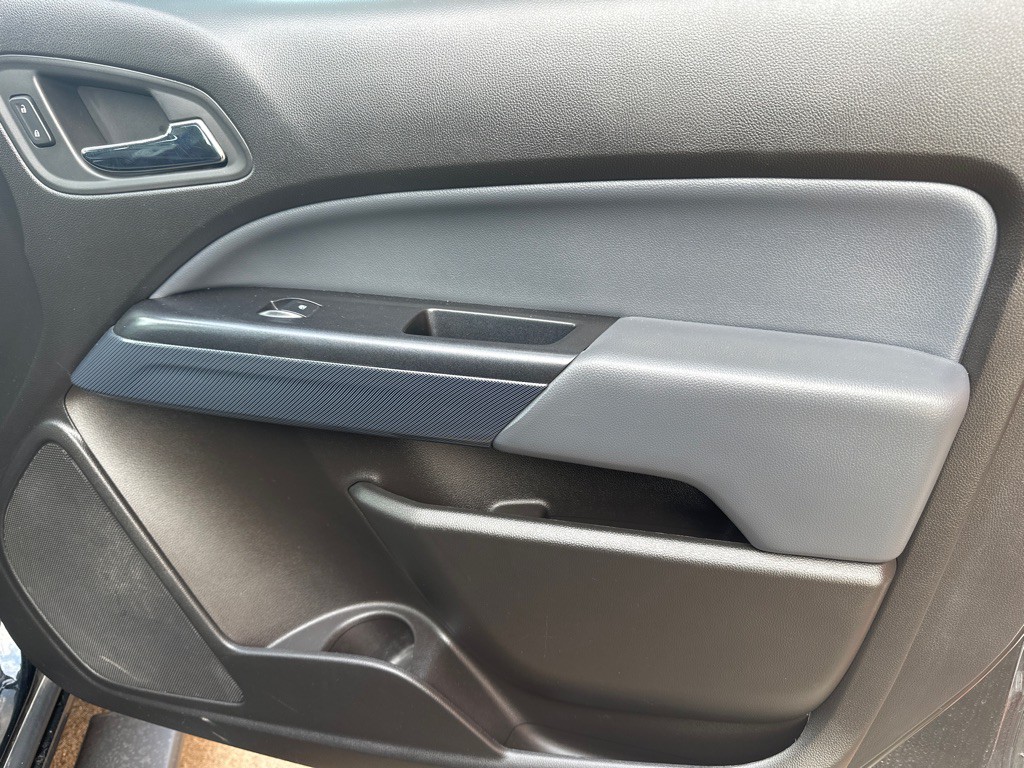 2017 Chevrolet Colorado Image 11