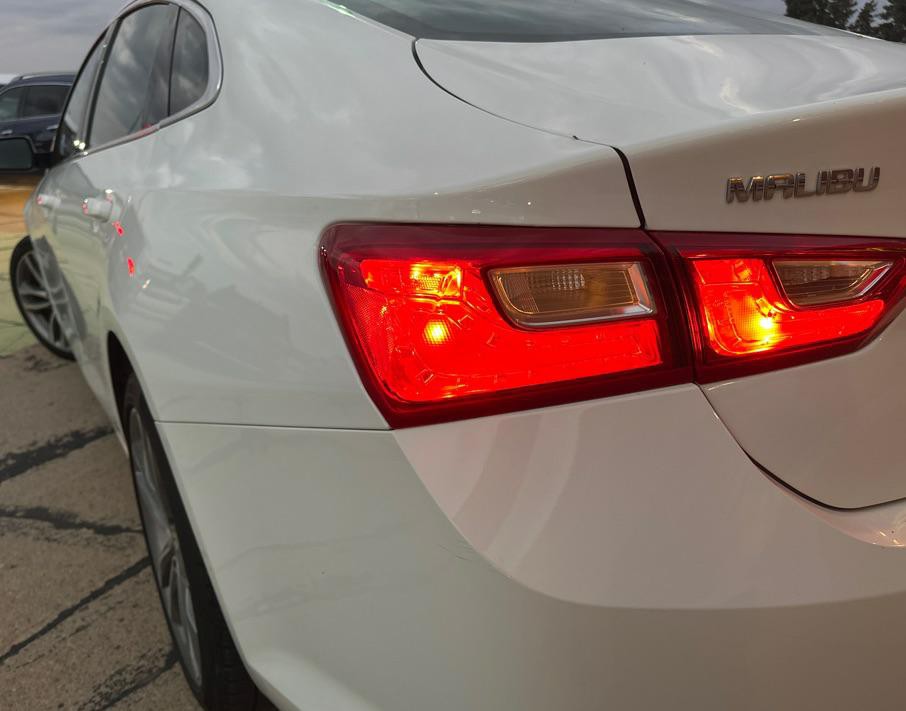 2023 Chevrolet Malibu Image 8
