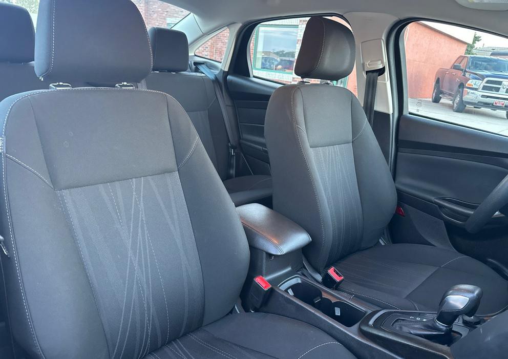 2018 Ford Focus Image 9