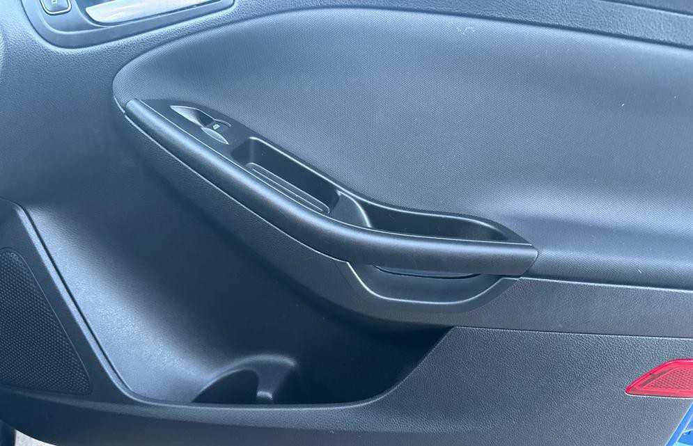 2018 Ford Focus Image 8