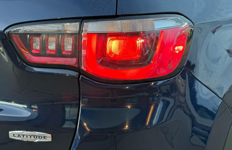 2018 Jeep Compass Image 6