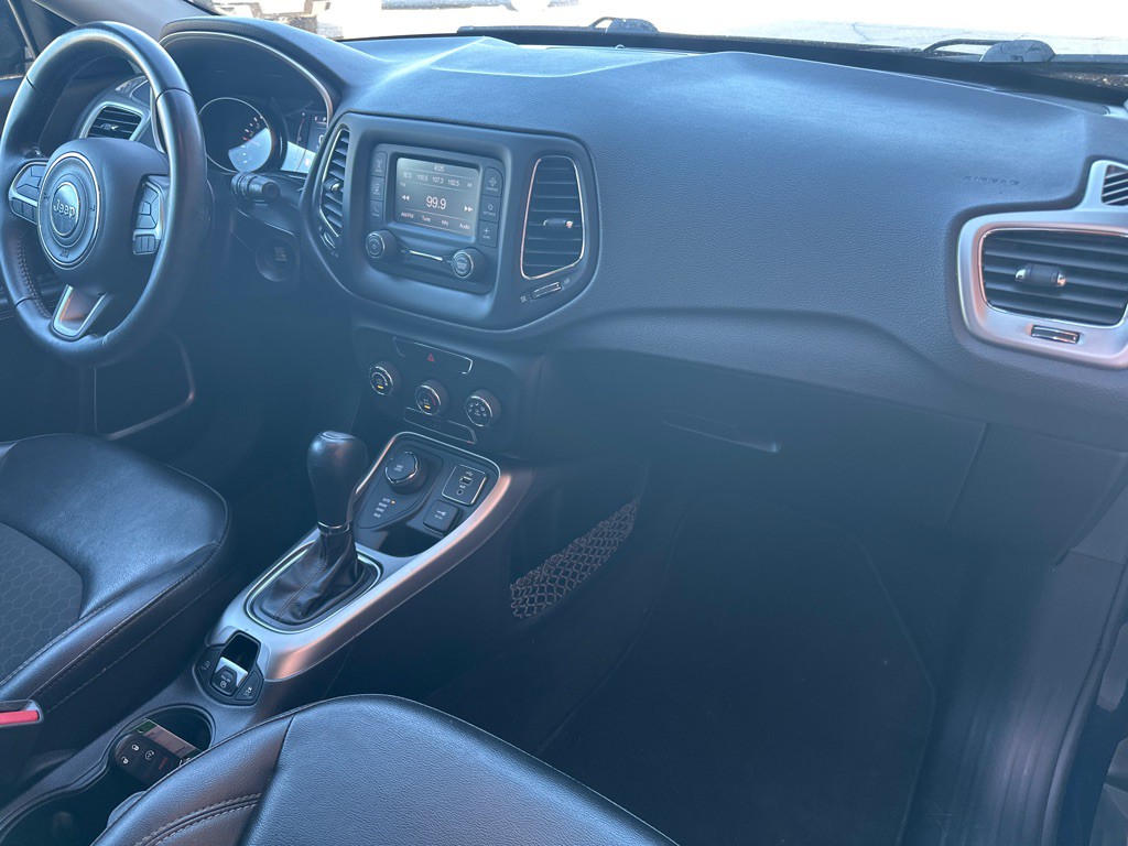2018 Jeep Compass Image 10