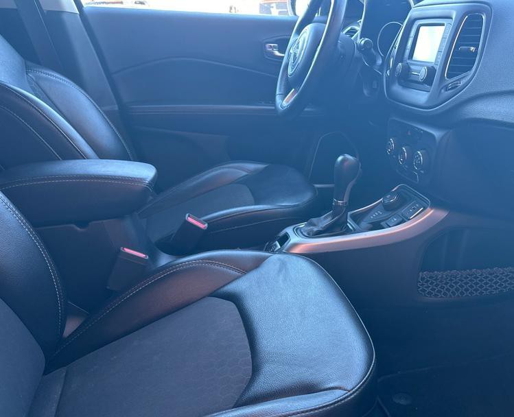 2018 Jeep Compass Image 12