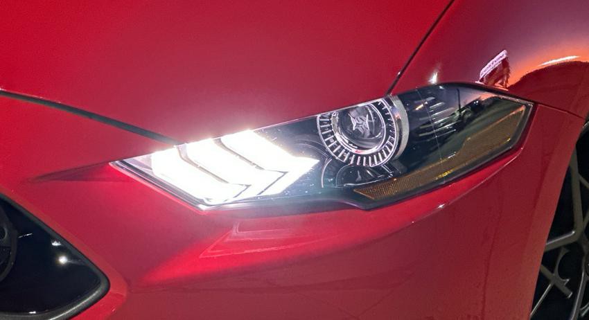 2021 Ford Mustang Image 3