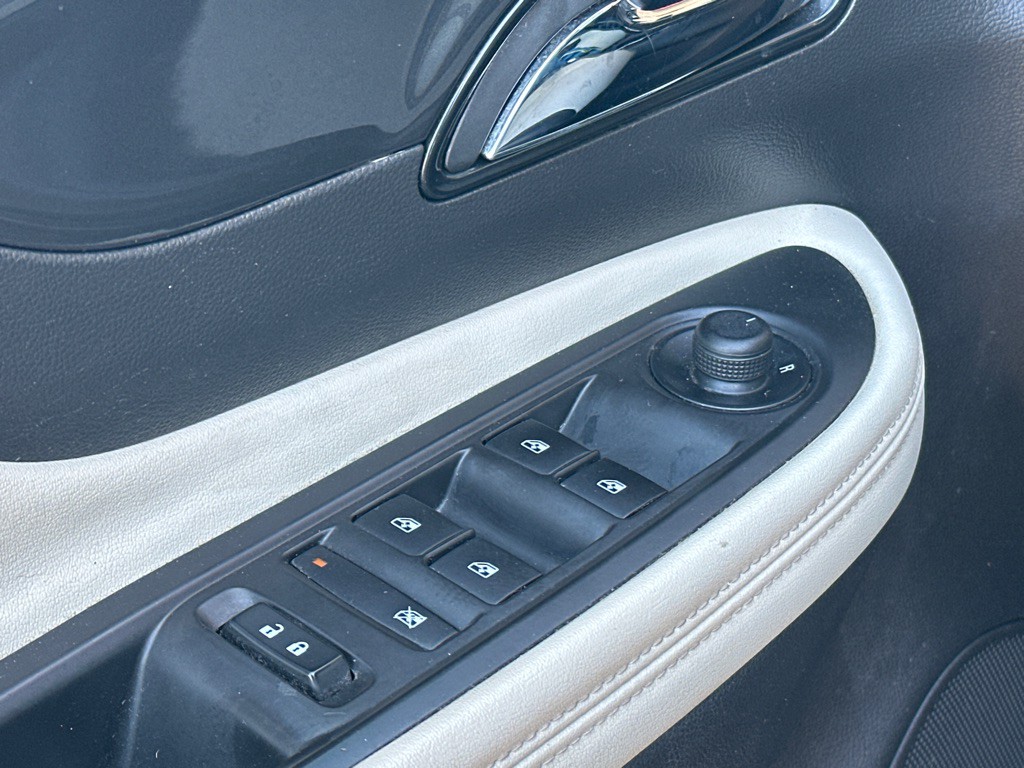 2019 Buick Enclave Image 19