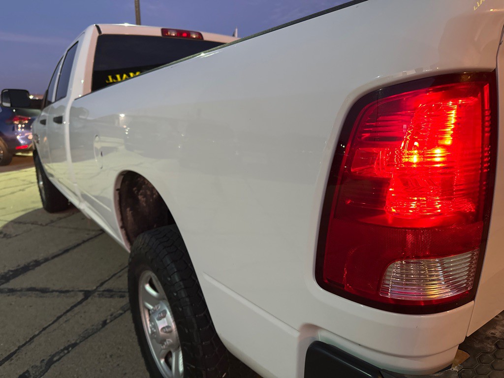 2017 RAM 3500 Image 7