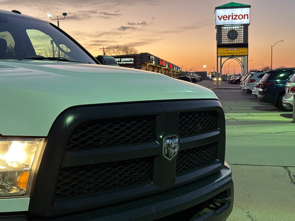 2017 RAM 3500 Image 3