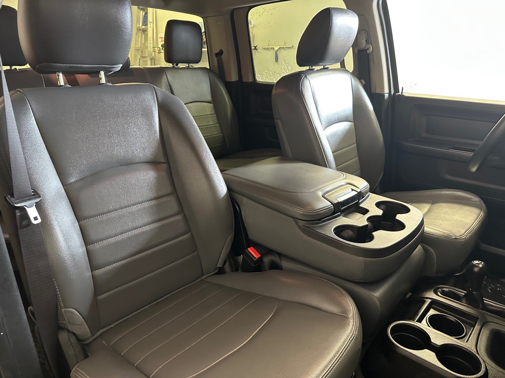 2017 RAM 3500 Image 12