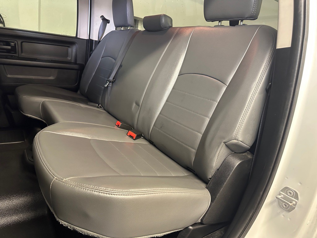 2017 RAM 3500 Image 17