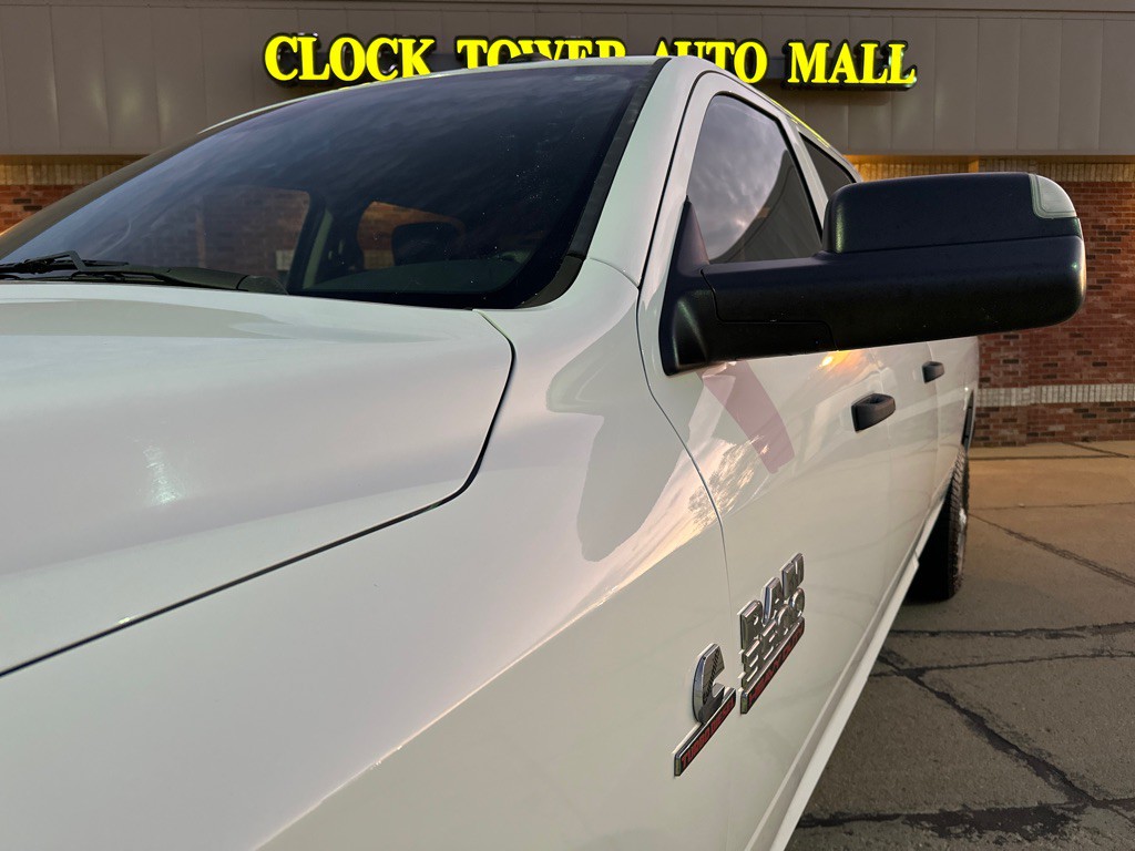 2017 RAM 3500 Image 2