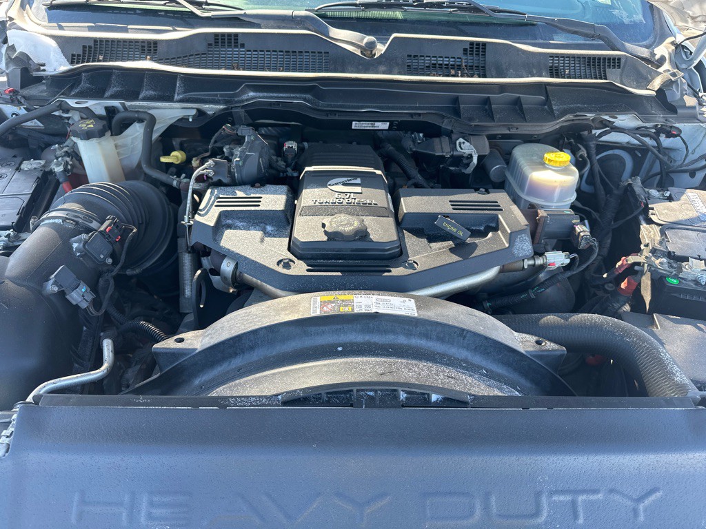 2017 RAM 3500 Image 31