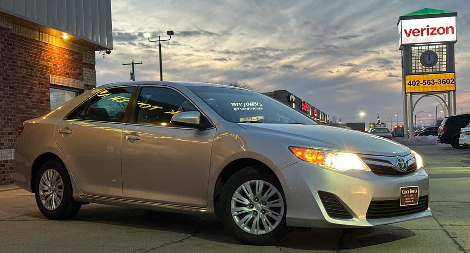 2012 Toyota Camry Image 4