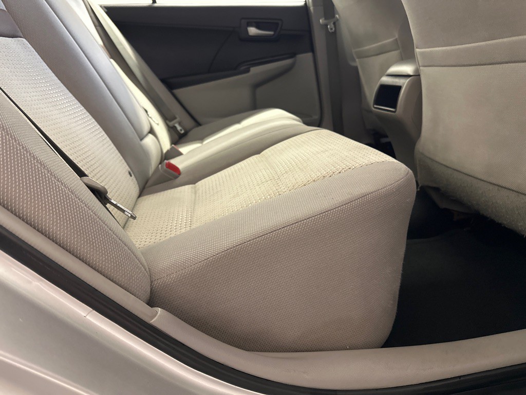 2012 Toyota Camry Image 11