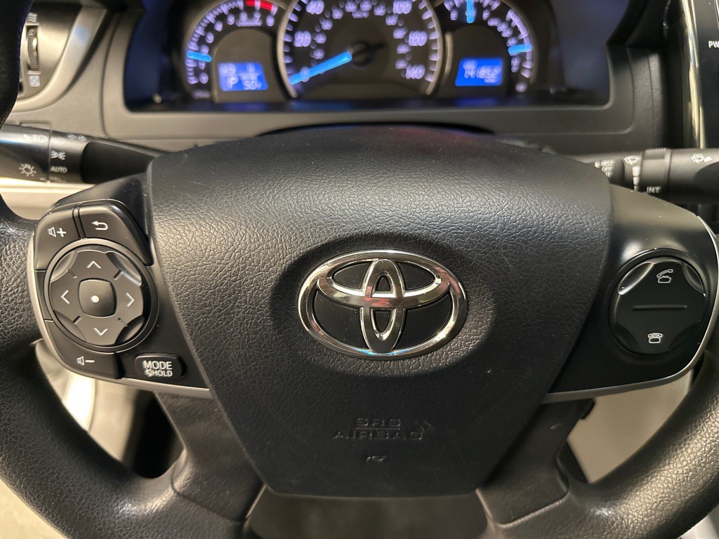 2012 Toyota Camry Image 14