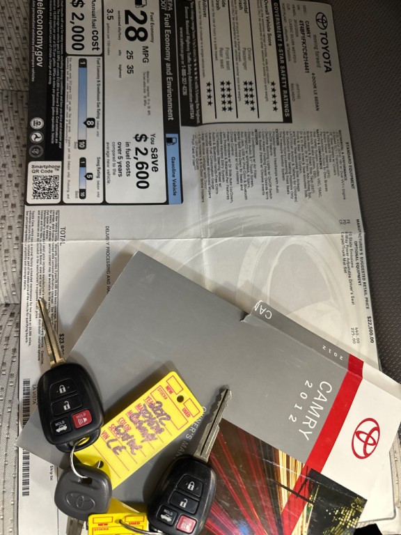 2012 Toyota Camry Image 19