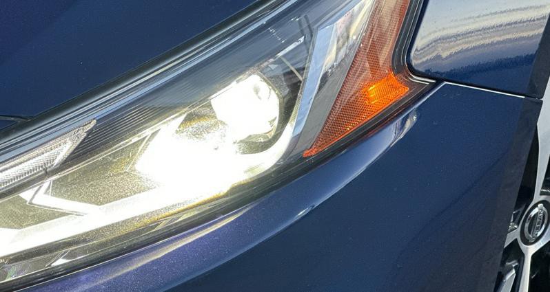 2022 Nissan Altima Image 2