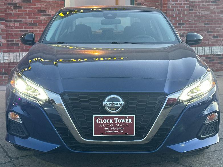 2022 Nissan Altima Image 3