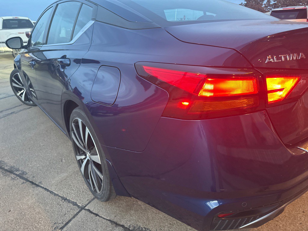 2022 Nissan Altima Image 7