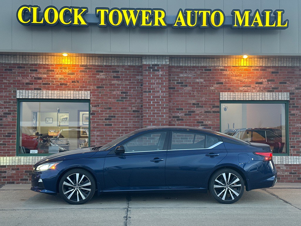 2022 Nissan Altima Image 8