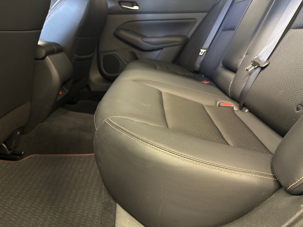 2022 Nissan Altima Image 17