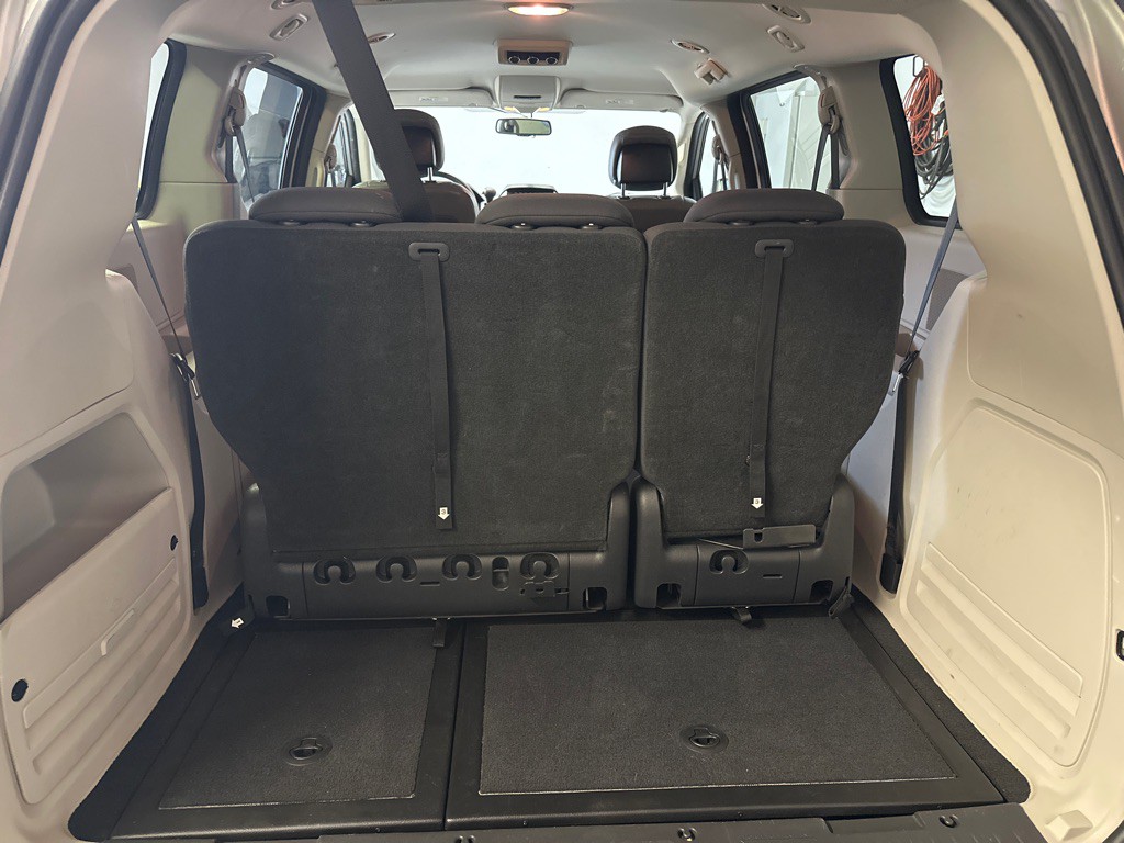 2010 Dodge Grand Caravan Image 12