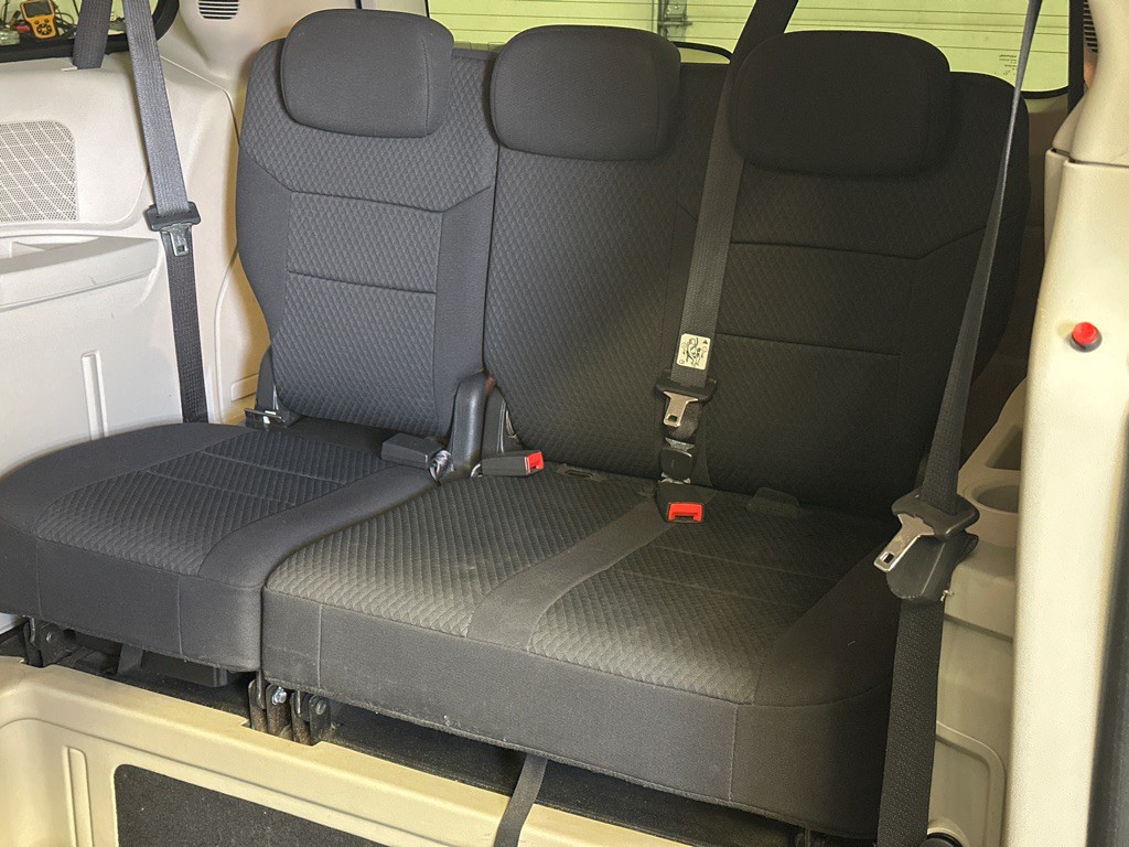 2010 Dodge Grand Caravan Image 13