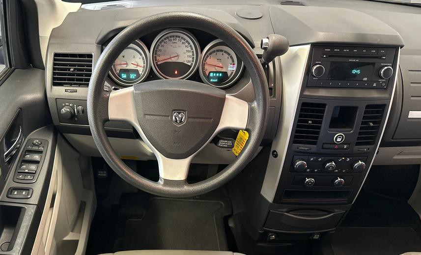 2010 Dodge Grand Caravan Image 16