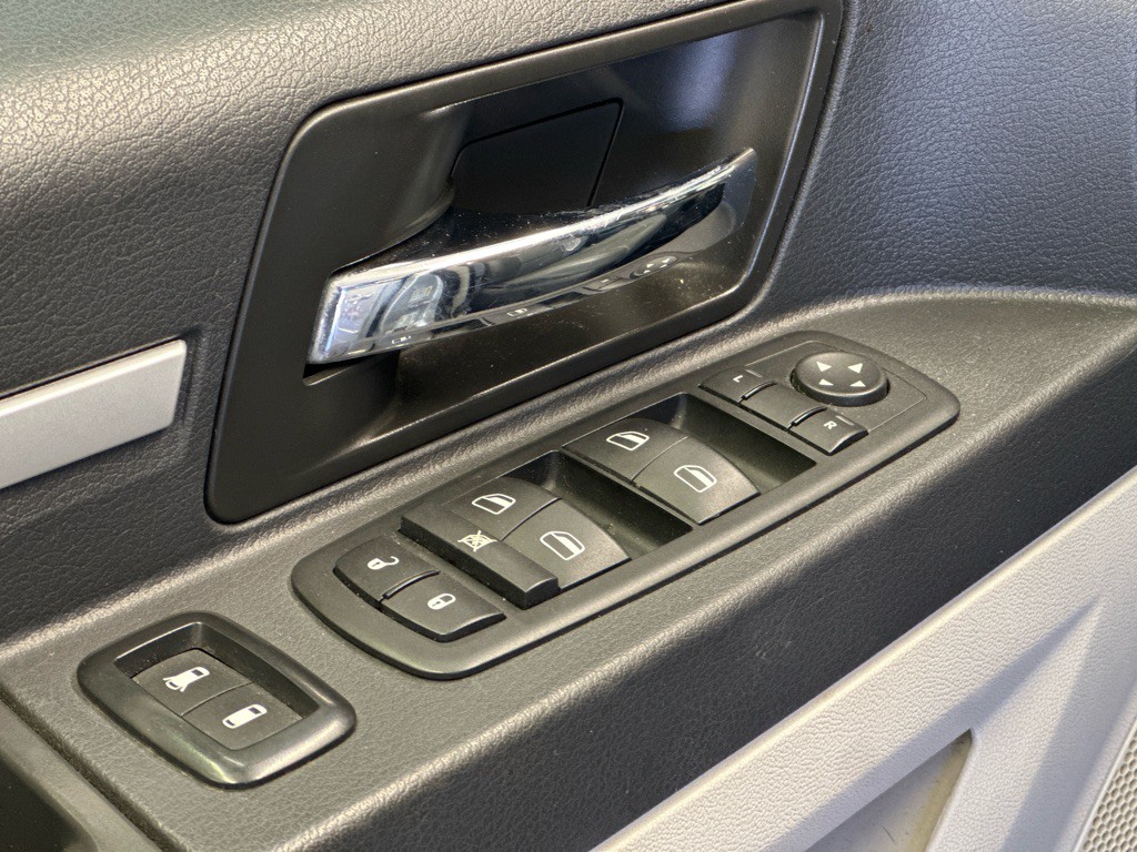 2010 Dodge Grand Caravan Image 17