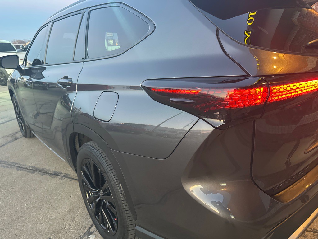 2023 Toyota Highlander Image 9