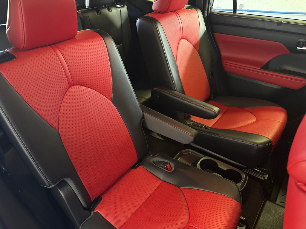 2023 Toyota Highlander Image 15