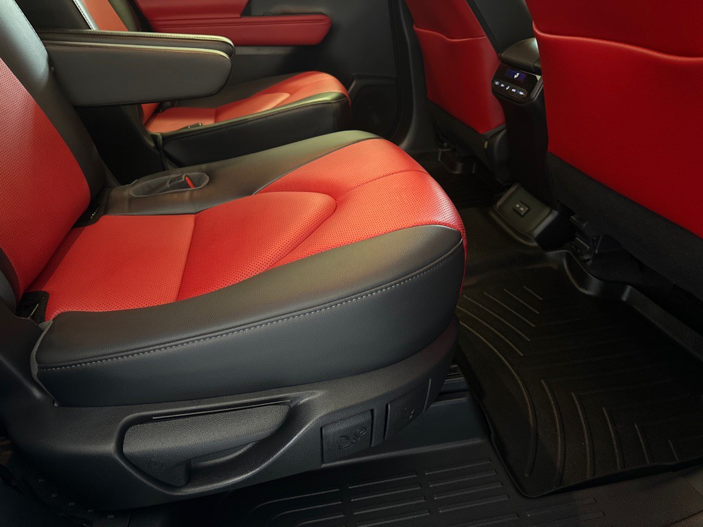 2023 Toyota Highlander Image 16