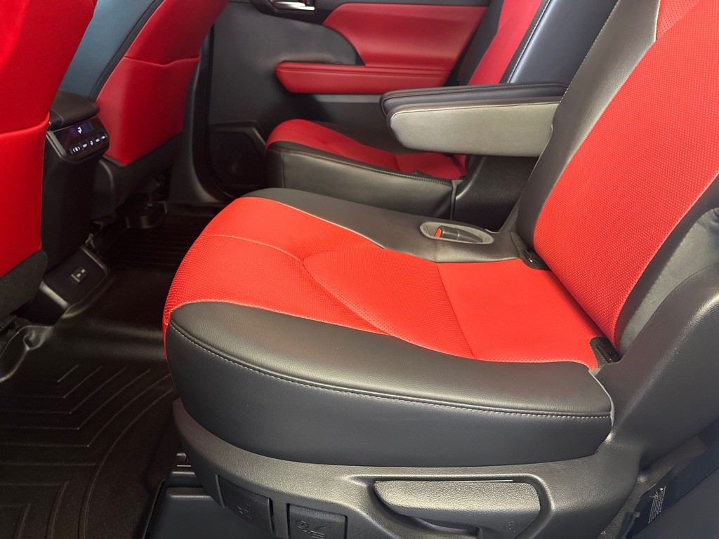 2023 Toyota Highlander Image 19