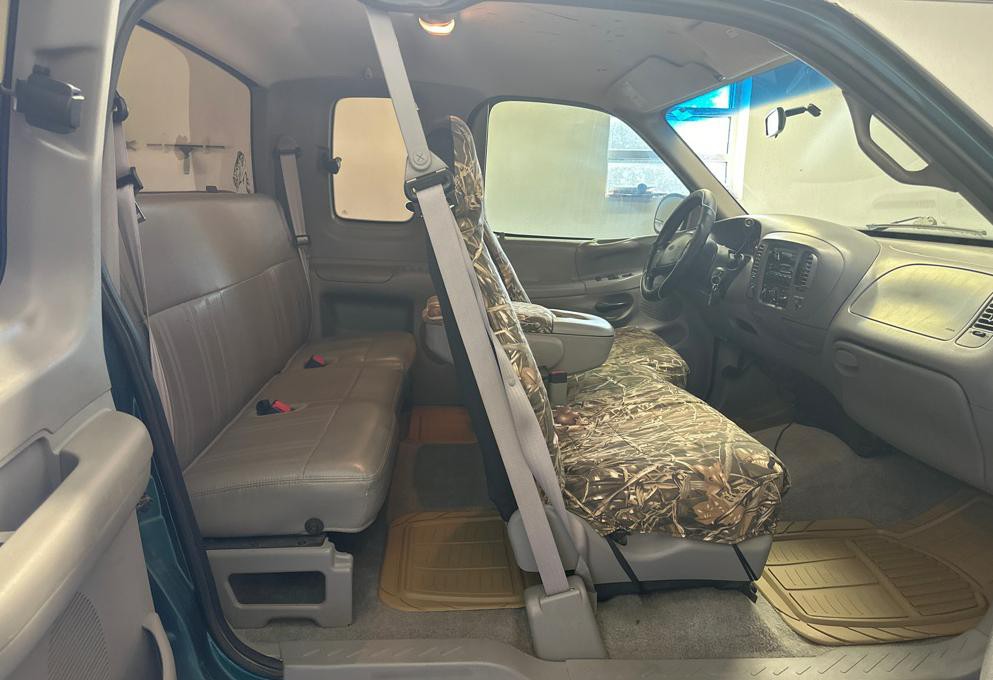 1997 Ford F-150 Image 10