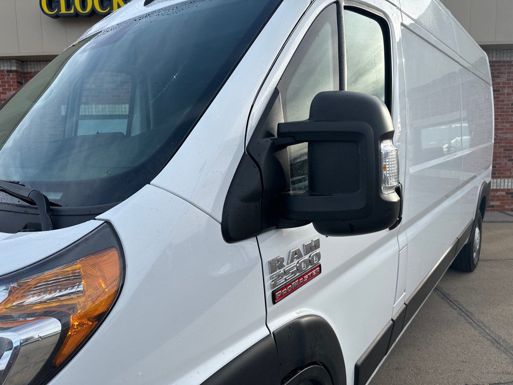 2022 RAM Promaster Image 4