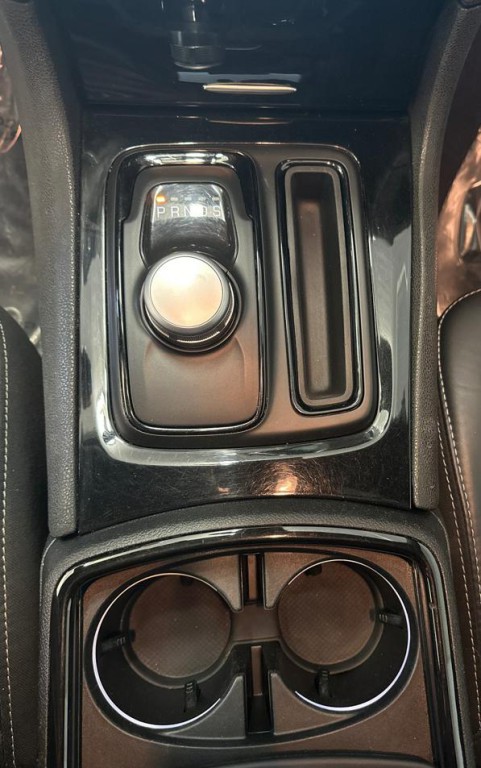 2017 Chrysler 300 Image 30