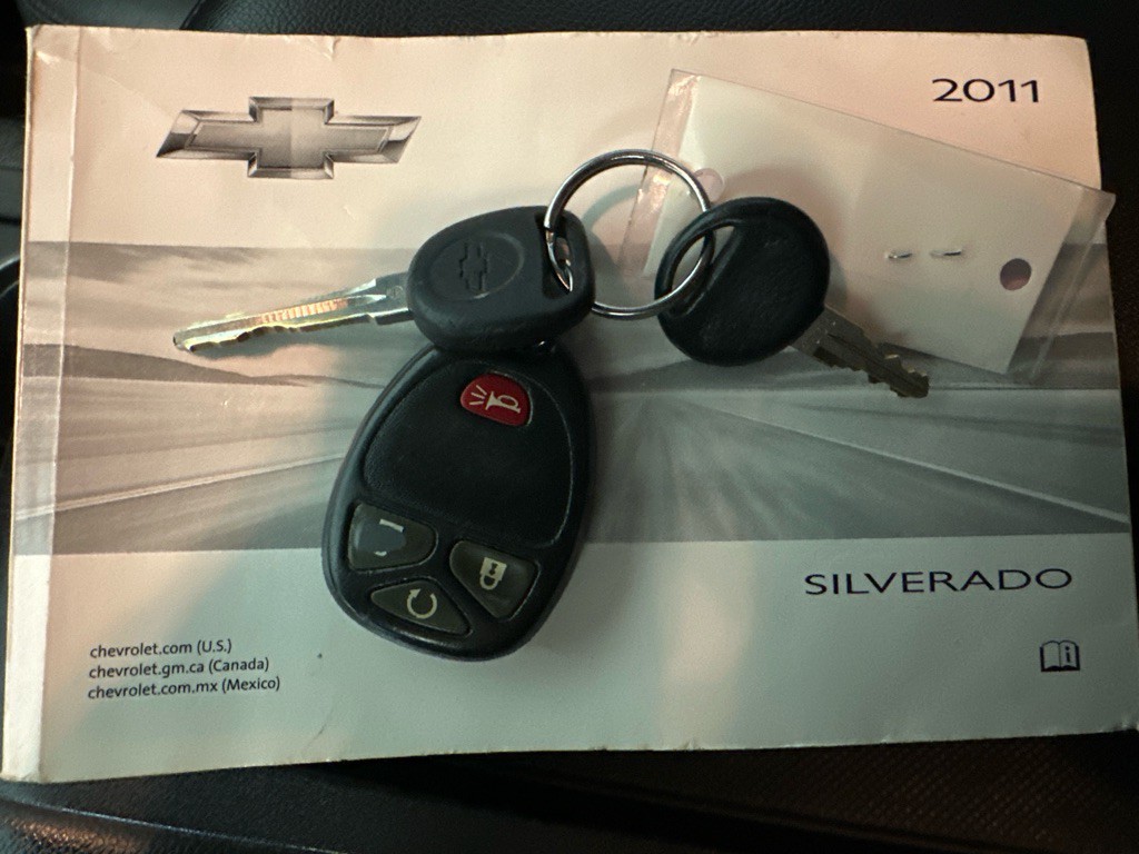 2011 Chevrolet Silverado 1500 Image 26