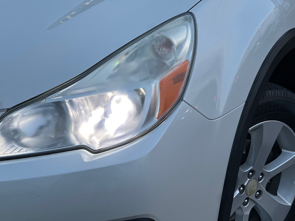 2014 Subaru Outback Image 2