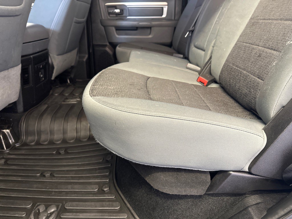 2013 RAM 1500 Image 17