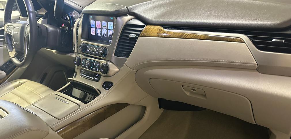 2017 GMC Yukon Image 10