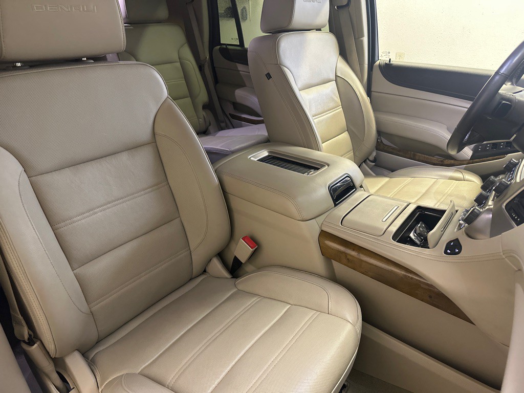 2017 GMC Yukon Image 11